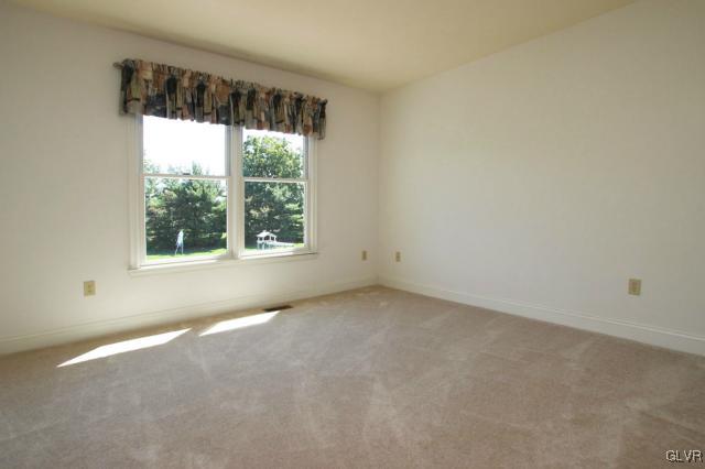 3480 Manor Road Bethlehem, PA 18020 - Photo 26 of 37 Gallery Image 26