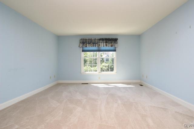 3480 Manor Road Bethlehem, PA 18020 - Photo 27 of 37 Gallery Image 27