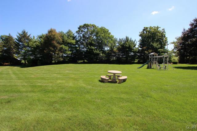 3480 Manor Road Bethlehem, PA 18020 - Photo 36 of 37 Gallery Image 36