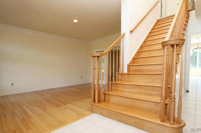 3480 Manor Road Bethlehem, PA 18020 - Photo 6 of 37 Gallery Image 6