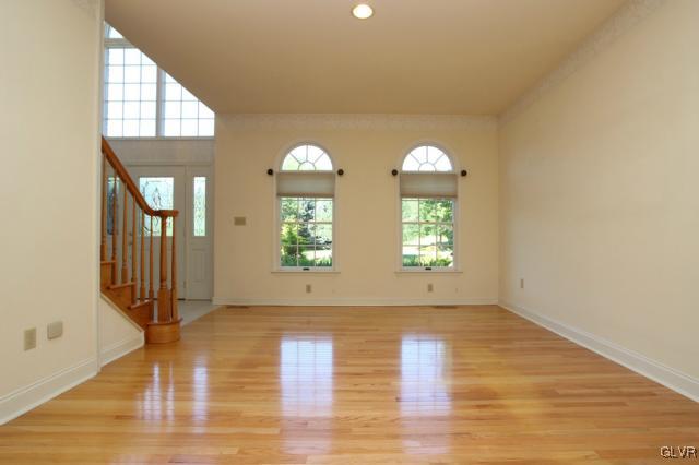 3480 Manor Road Bethlehem, PA 18020 - Photo 7 of 37 Gallery Image 7