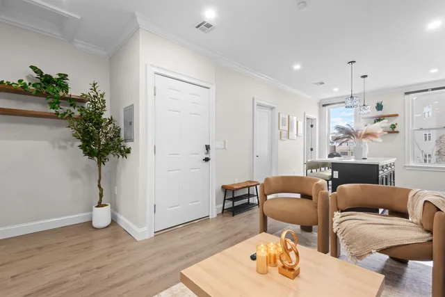 $3,995 | 3316 Summit Avenue, Unit 2, Union City, NJ 07087