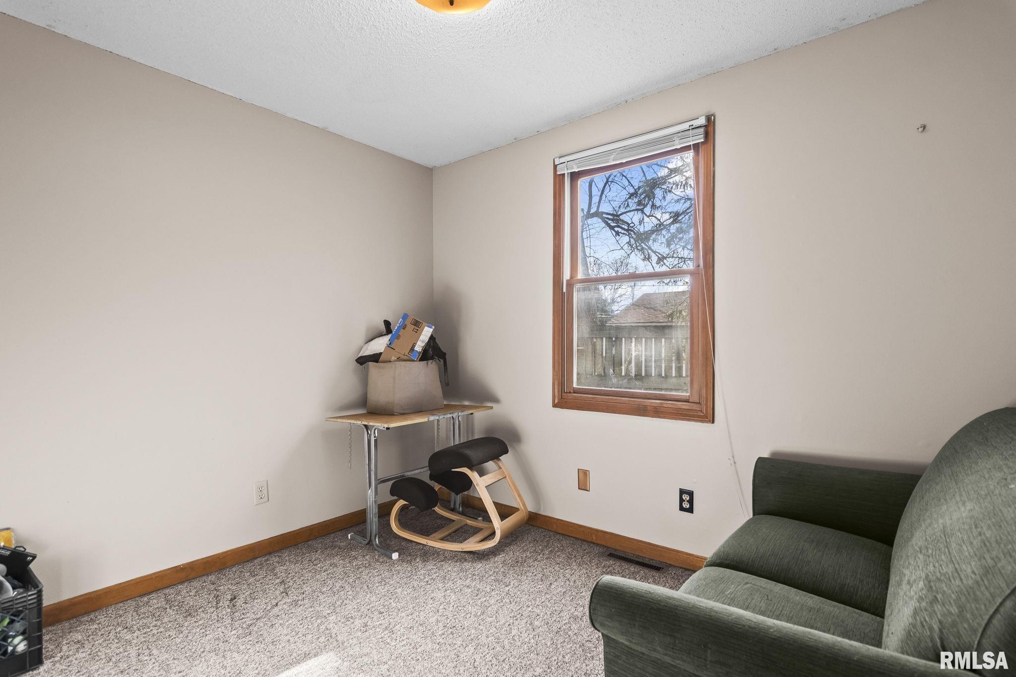 2072 North 20th Street Springfield, IL 62702 - Photo 15 of 26