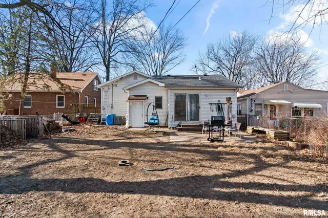 $142,000 | 2072 North 20th Street, Springfield, IL 62702