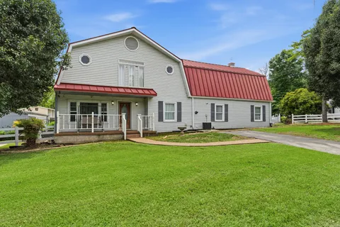 $950,000 | 5717 Maudina Avenue, Nashville, TN 37209