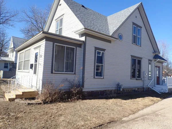 $85,000 | 716 Sherman Street, Jackson, MN 56143