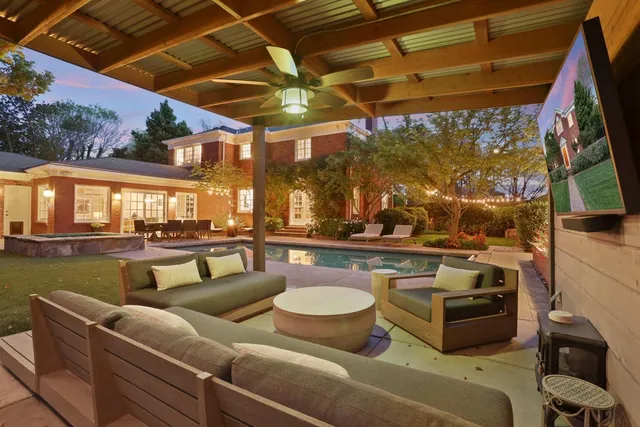 $1,199,900 | 930 Sycamore Avenue, Modesto, CA 95350