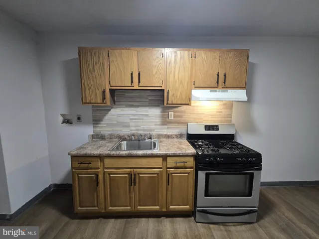 $1,325 | 6138 North Lambert Street, Philadelphia, PA 19138