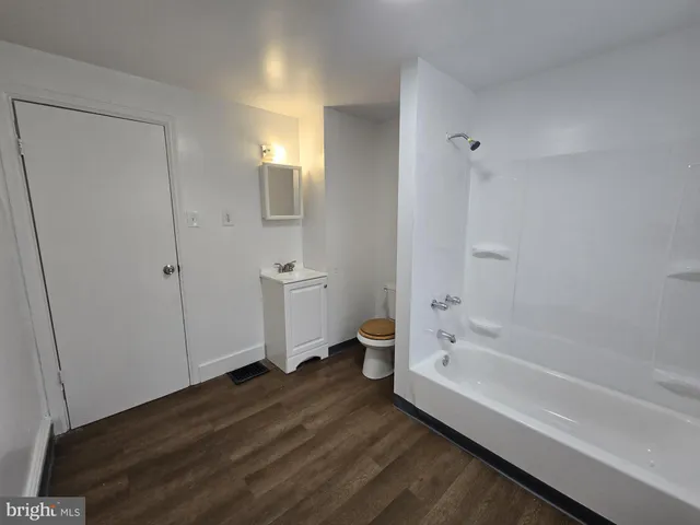 $1,325 | 6138 North Lambert Street, Philadelphia, PA 19138