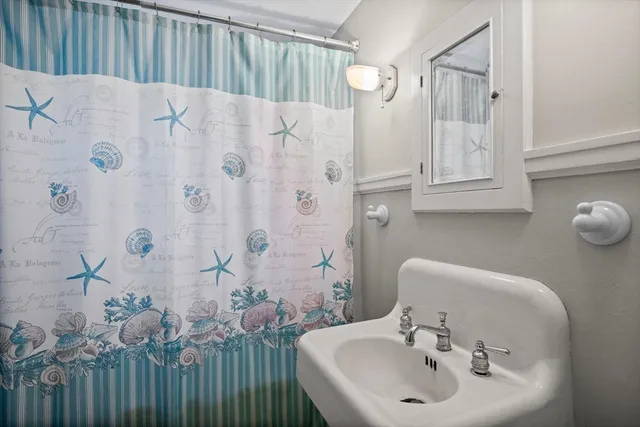 $775,000 | 58 Loomis Lane, Barnstable, MA 02632