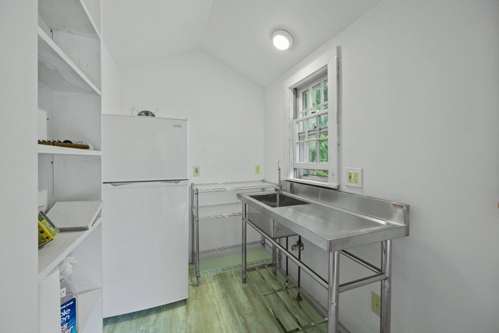 58 Loomis Lane Barnstable, MA 02632 - Photo 23 of 38