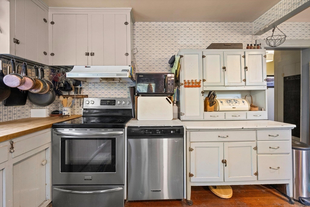 58 Loomis Lane Barnstable, MA 02632 - Photo 9 of 38