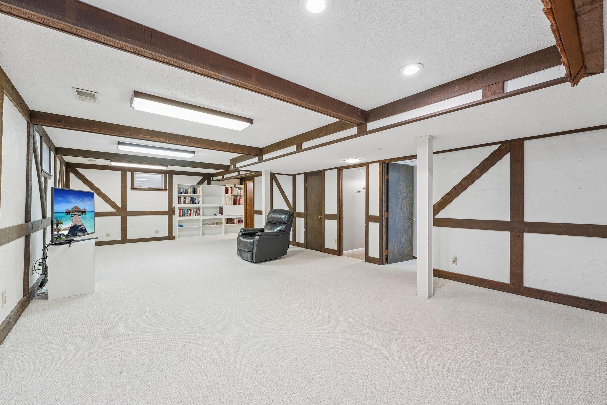 9632 Oxborough Road Bloomington, MN 55437 - Photo 25 of 42 Gallery Image 25