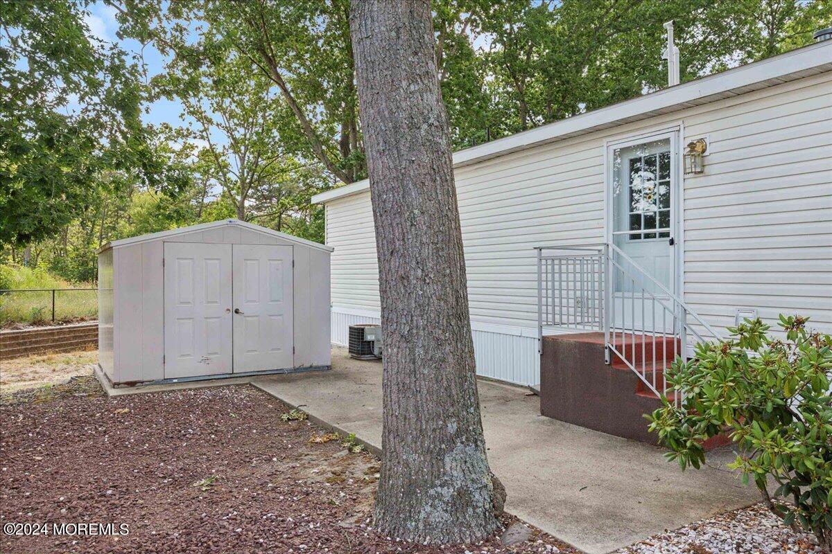 232 Roberts Road Toms River, NJ 08755 - Photo 3 of 16 Great Shed