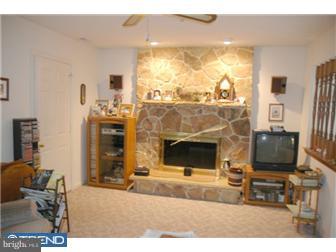 1845 Dover Road Southampton, PA 18966 - Photo 3 of 12 Gallery Image 3