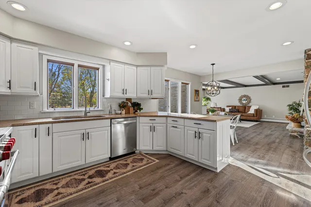 $760,000 | 5340 Wind Point Road, Wind Point, WI 53402