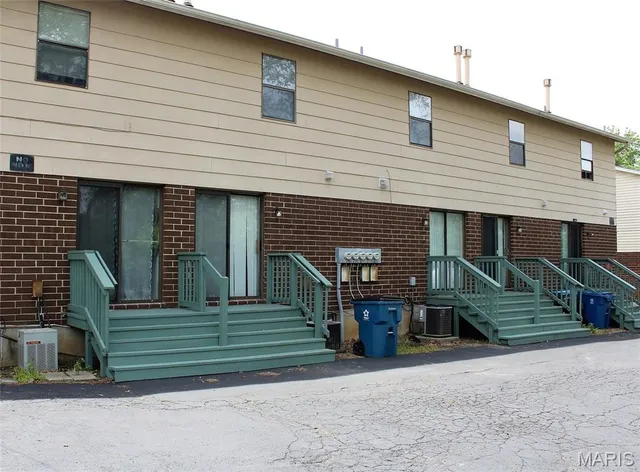 $1,200 | 2946 Mayer Drive, St. Charles, MO 63301