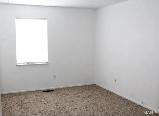 $1,200 | 2946 Mayer Drive, St. Charles, MO 63301