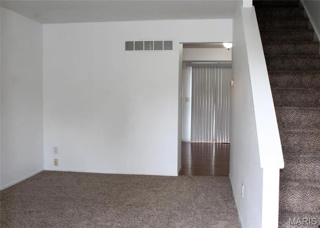 $1,200 | 2946 Mayer Drive, St. Charles, MO 63301