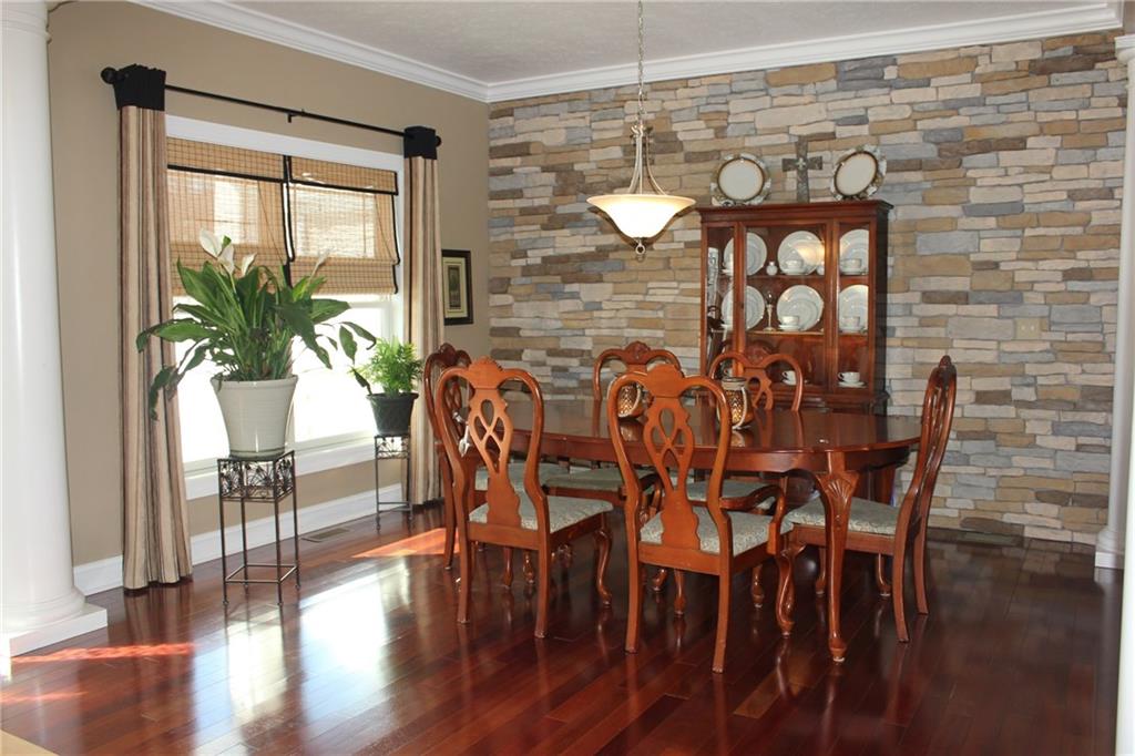 301 Mowry Road Monaca, PA 15061 - Photo 4 of 25 Gallery Image 4