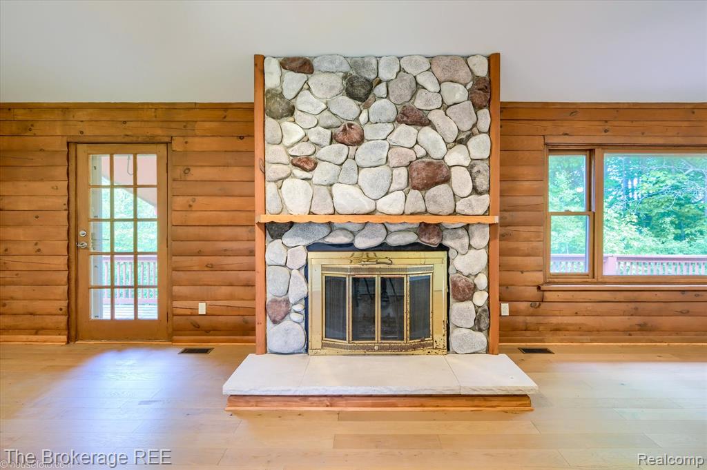 1077 Hadley Road Lapeer, MI 48446 - Photo 13 of 61
