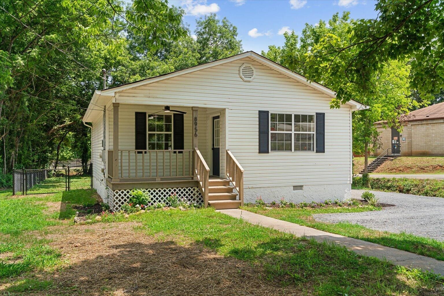 8956 Hiwassee Street Charleston, TN 37310 - Photo 2 of 47