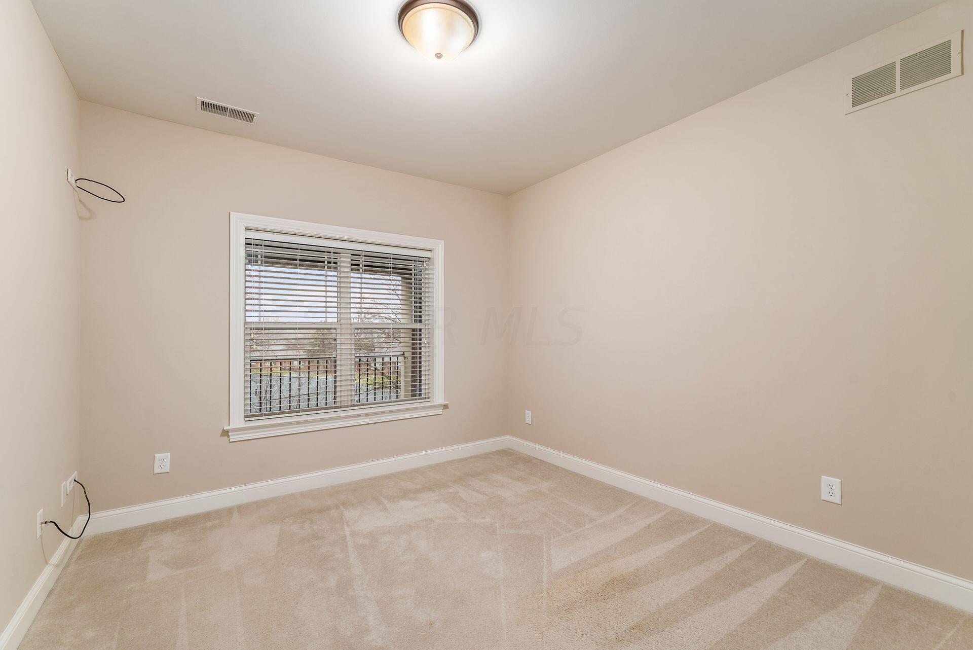 3175 Tremont Road, Unit 311 Columbus, OH 43221 - Photo 25 of 26 012_2_R 3175 Tremont Rd 035-