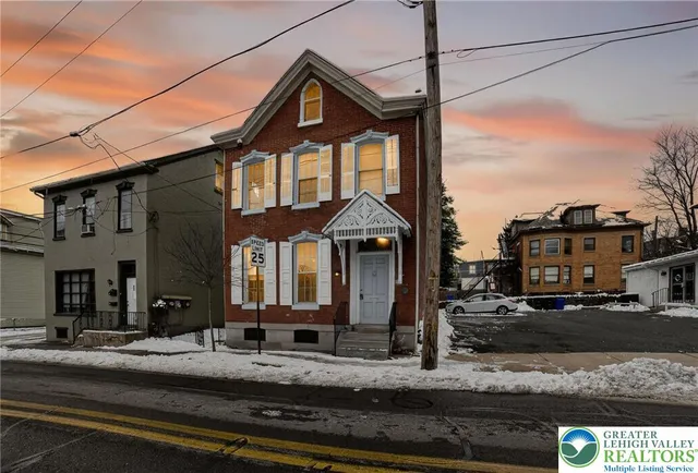 $275,000 | 71 North Charlotte Street, Pottstown, PA 19464