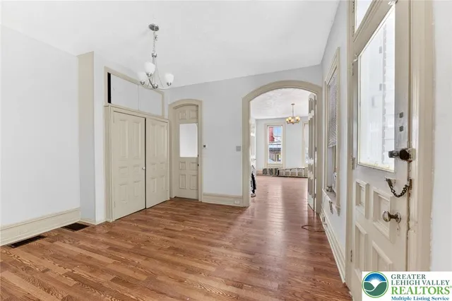 $275,000 | 71 North Charlotte Street, Pottstown, PA 19464