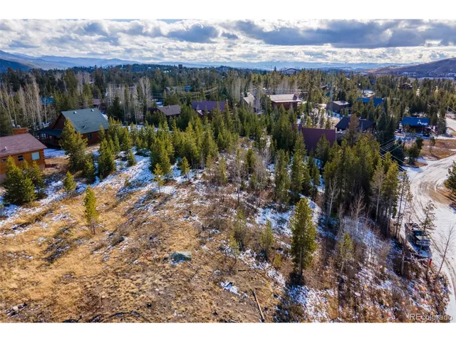 a view of a multi story yard