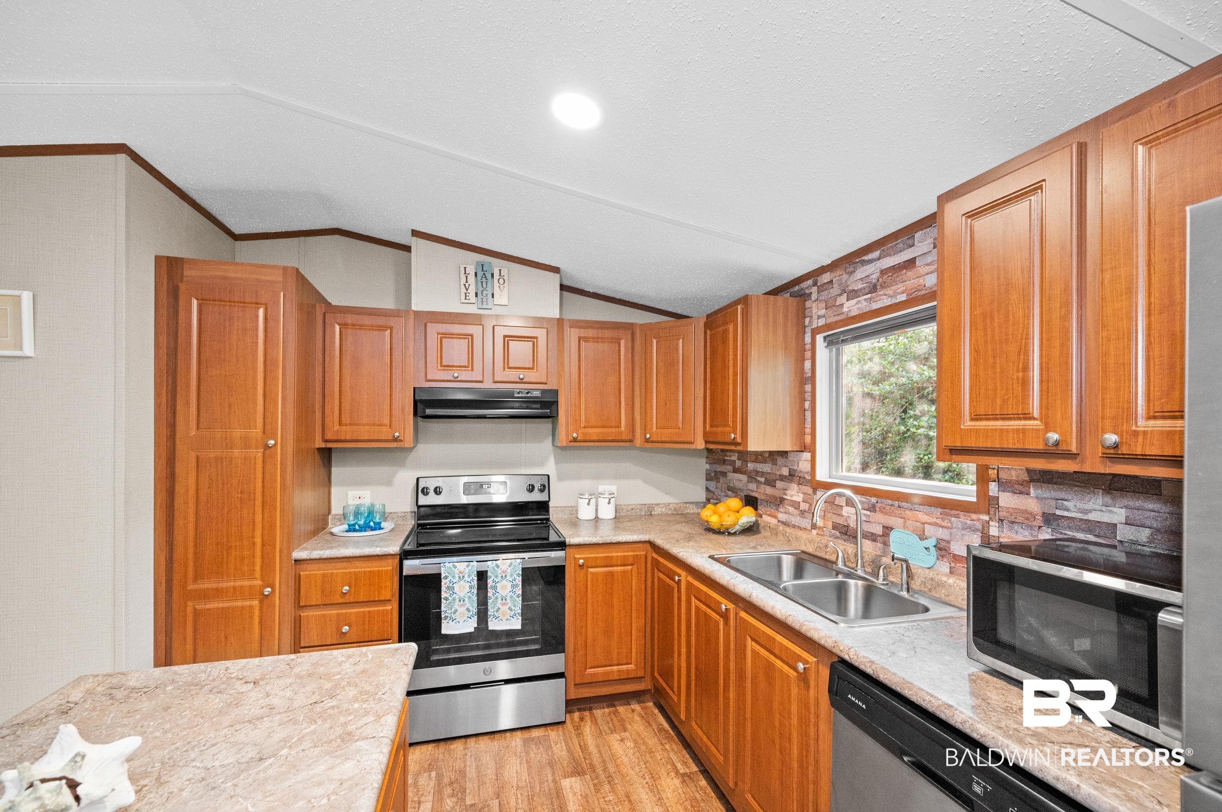 1417 Ridgewood Drive Lillian, AL 36549 - Photo 9 of 39