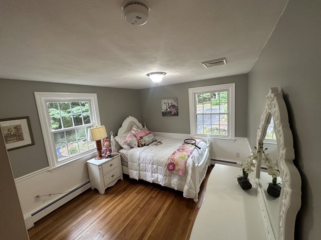 186 Pecunit Street Canton, MA 02021 - Photo 14 of 19