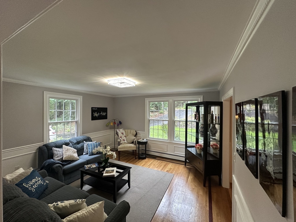 186 Pecunit Street Canton, MA 02021 - Photo 3 of 19