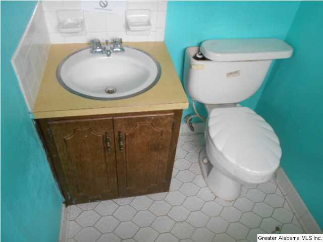2813 Sayers Road Fultondale, AL 35068 - Photo 10 of 15