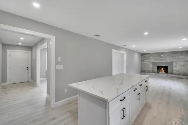 $925,000 | 827 Aberdeen Road, West Bay Shore, NY 11706