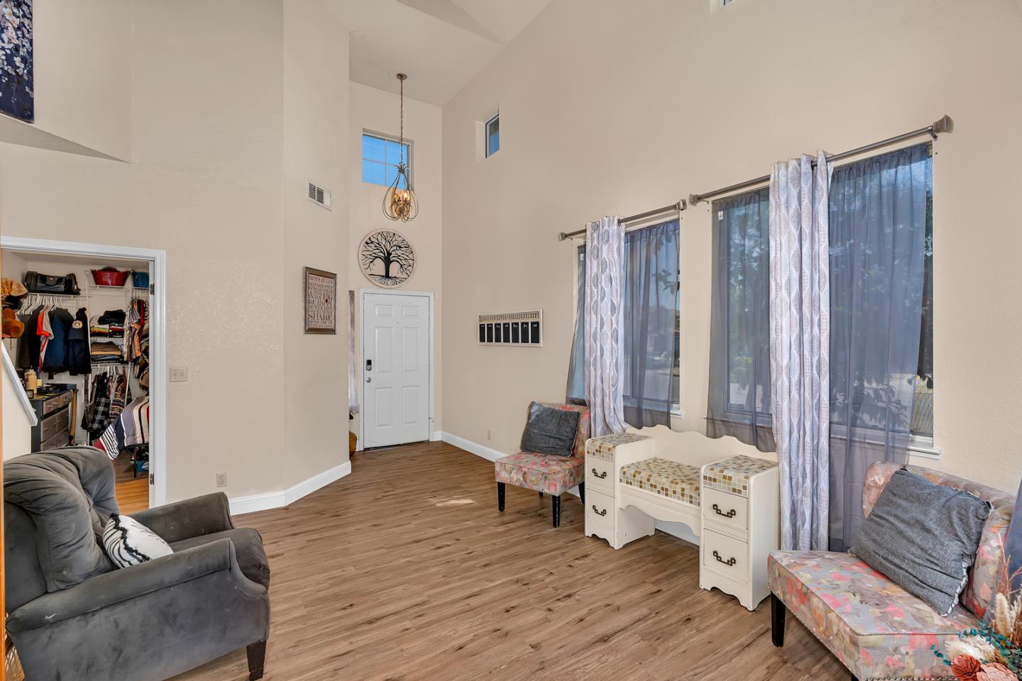 725 McKinley Street Los Banos, CA 93635 - Photo 8 of 47