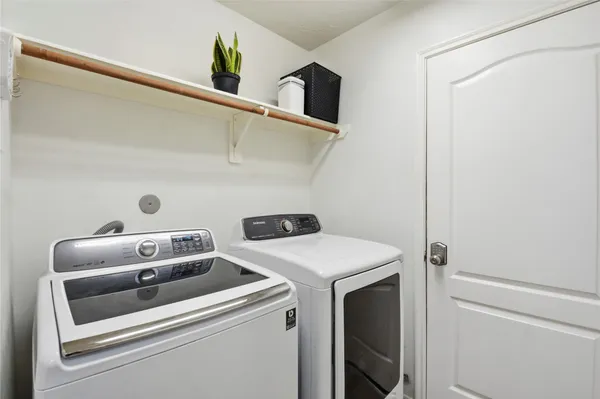 $2,900 | 17706 Windsor Grove Lane, Houston, TX 77084