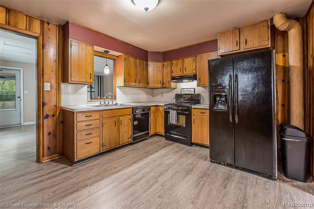 7565 Ore Lake Road Brighton, MI 48116 - Photo 8 of 26 Gallery Image 8