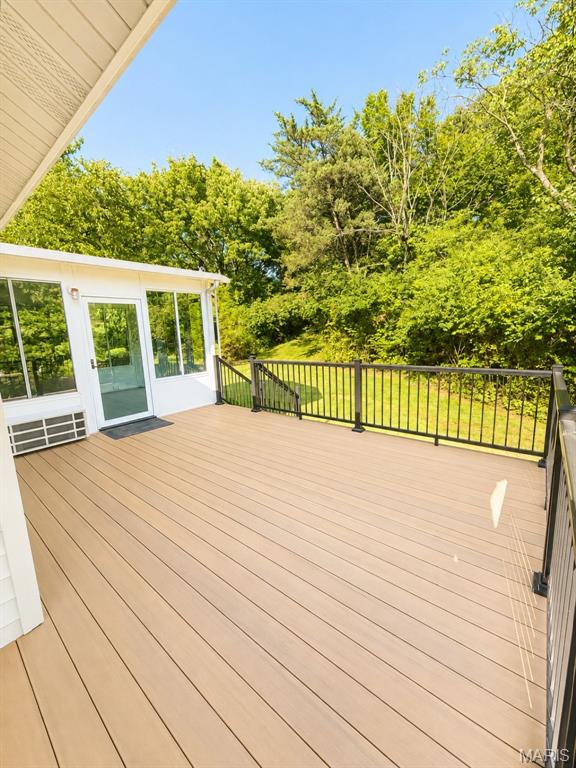 944 Ridge Tree Lane Des Peres, MO 63131 - Photo 27 of 28 Gallery Image 27