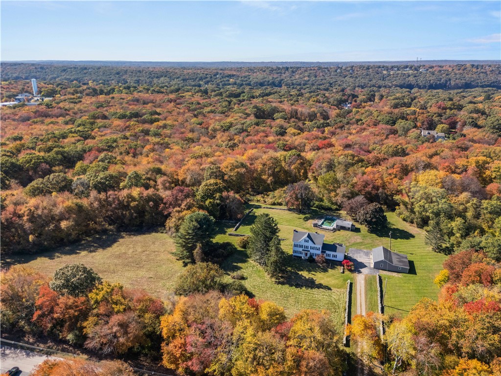 410 Old Boston Neck Road Narragansett, RI 02874 - Photo 3 of 31
