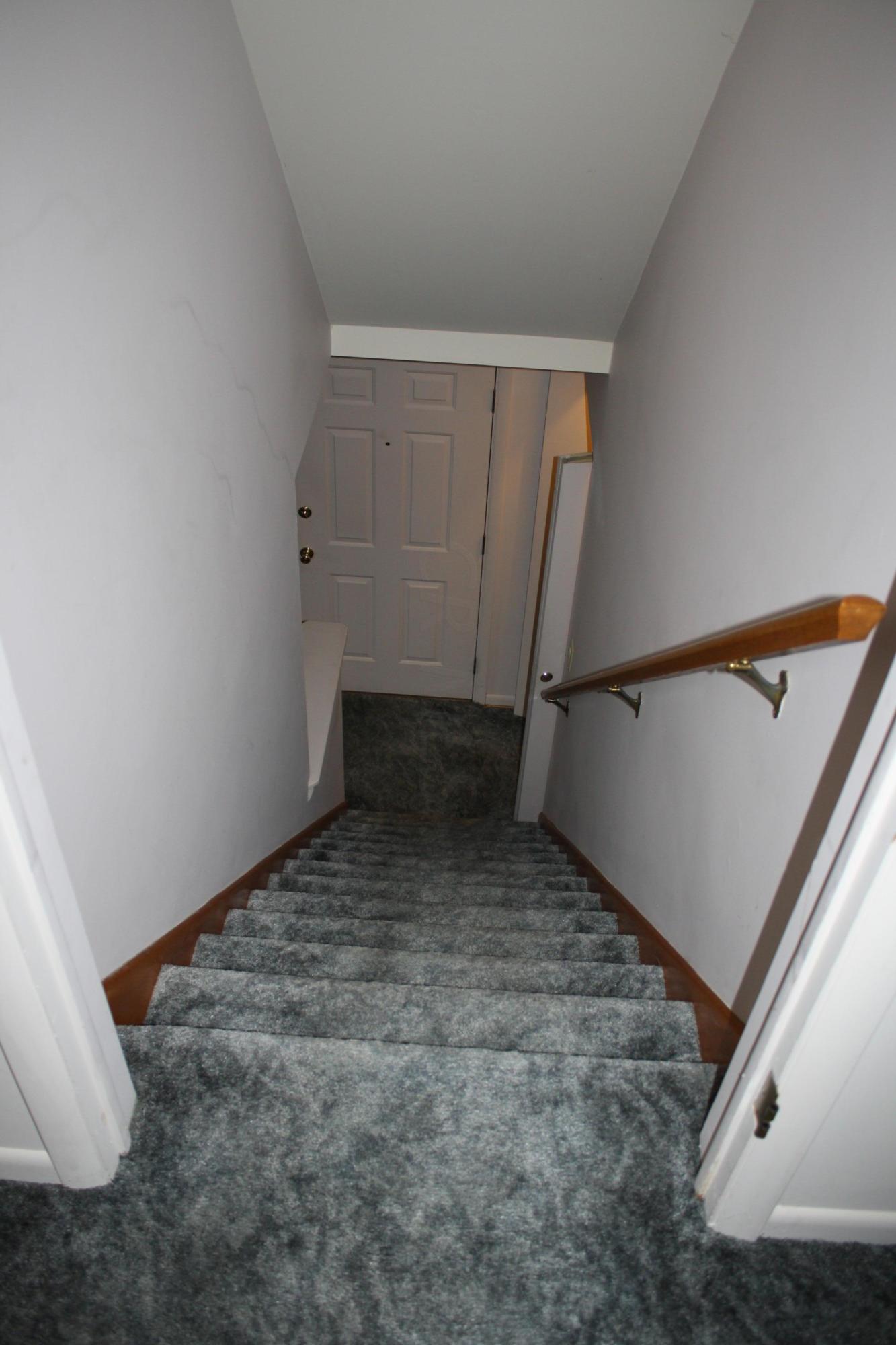 244 Deerfield Road Columbus, OH 43228 - Photo 8 of 32 Gallery Image 8
