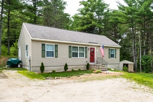 621 New Road Barnstead, NH 03225 - Photo 1 of 30