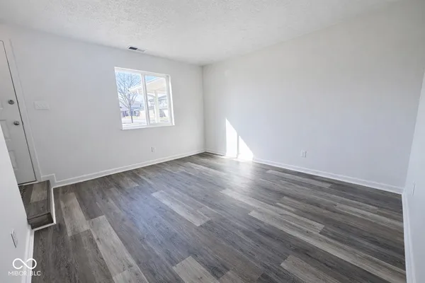 $179,900 | 2872 2 Worlds Drive, Columbus, IN 47201