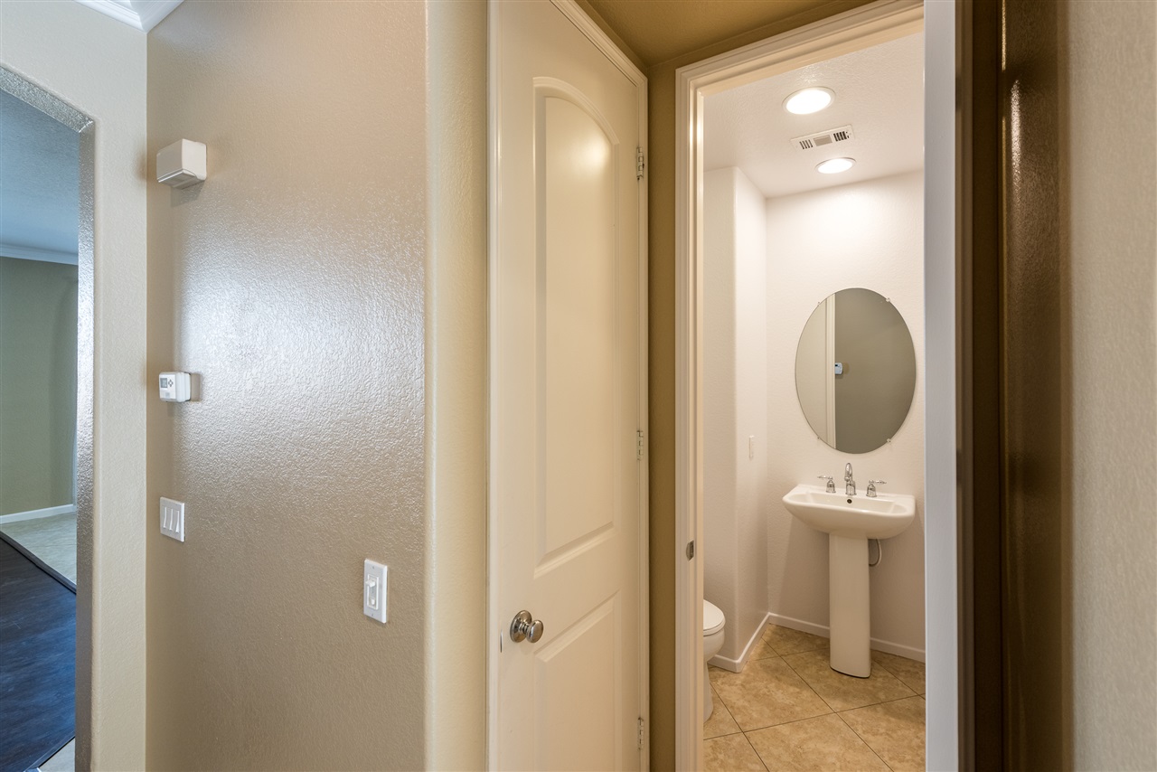 3651 Lake Park Road Fallbrook, CA 92028 - Photo 2 of 22
