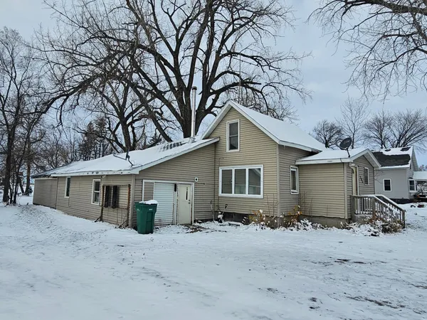 $47,999 | 705 Neill Street, Buxton, ND 58218