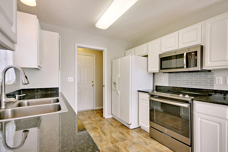 8388 Waltham Road North Charleston, SC 29406 - Photo 11 of 28 IMG_9402_IMG_9408-copy