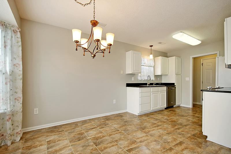 8388 Waltham Road North Charleston, SC 29406 - Photo 13 of 28 IMG_9426_IMG_9429-copy