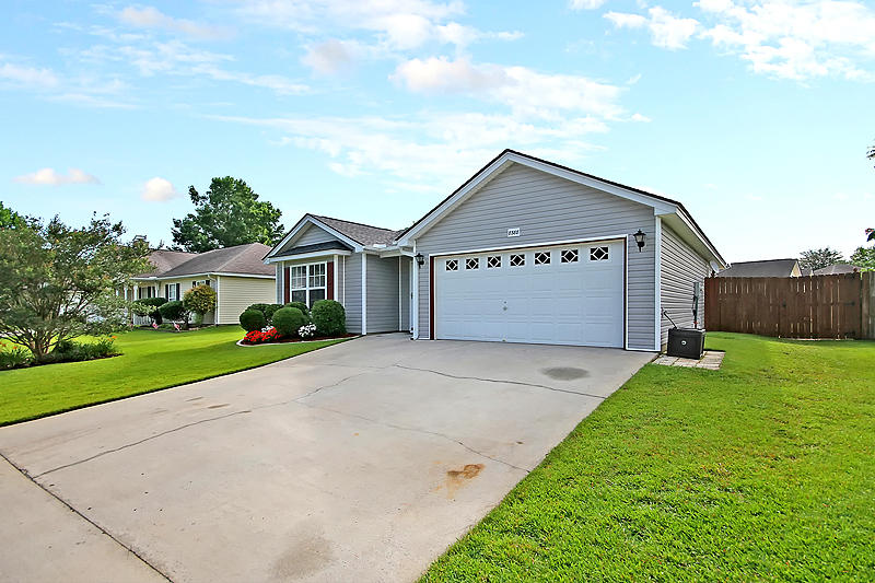 8388 Waltham Road North Charleston, SC 29406 - Photo 3 of 28 IMG_9511-copy