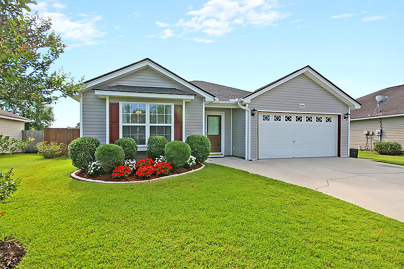 8388 Waltham Road North Charleston, SC 29406 - Photo 4 of 28 IMG_9521-copy