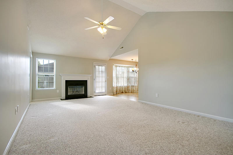 8388 Waltham Road North Charleston, SC 29406 - Photo 6 of 28 IMG_9340_IMG_9344-copy